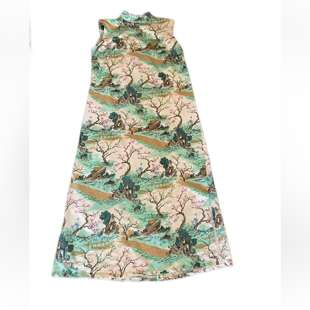 1960’s Vintage Mock Turtleneck Dress w Cherry Blossom Motif